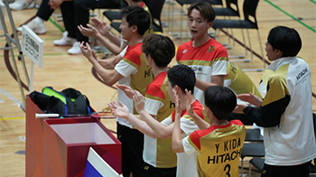 �I����̎^����`�[�����C�g�̎ʐ^